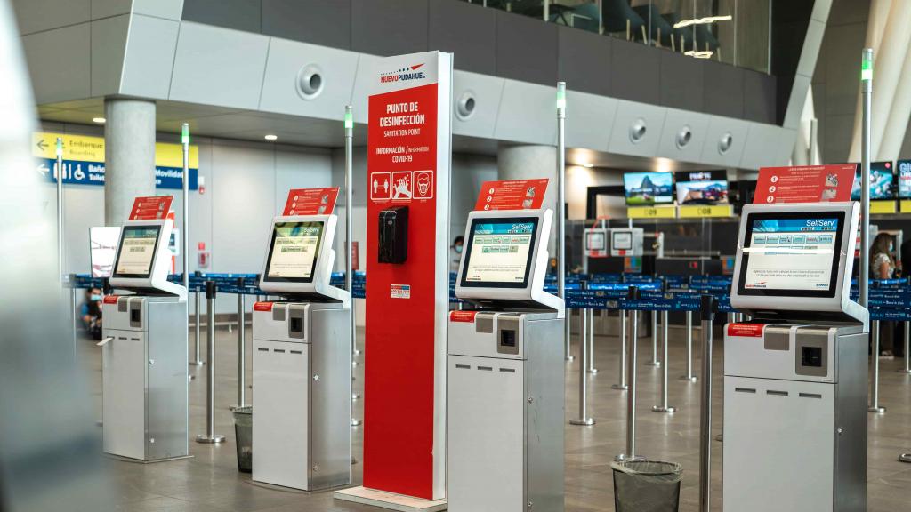 SKY lança novas tecnologias de autoatendimento no Aeroporto de Santiago