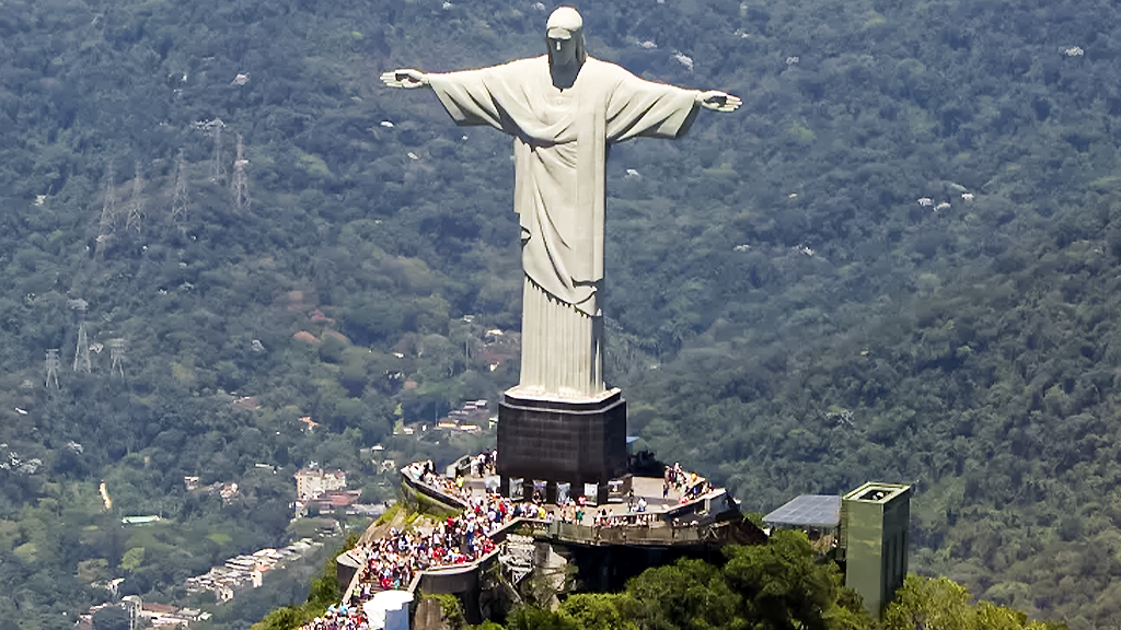 Brasil ultrapassa marca de 1 milhão de turistas estrangeiros recebidos pela primeira vez desde 2020