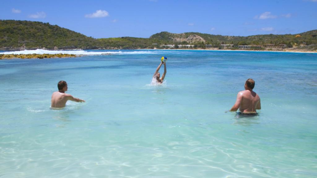 As 5 atrações turísticas mais bem avaliadas em Antígua e Barbuda