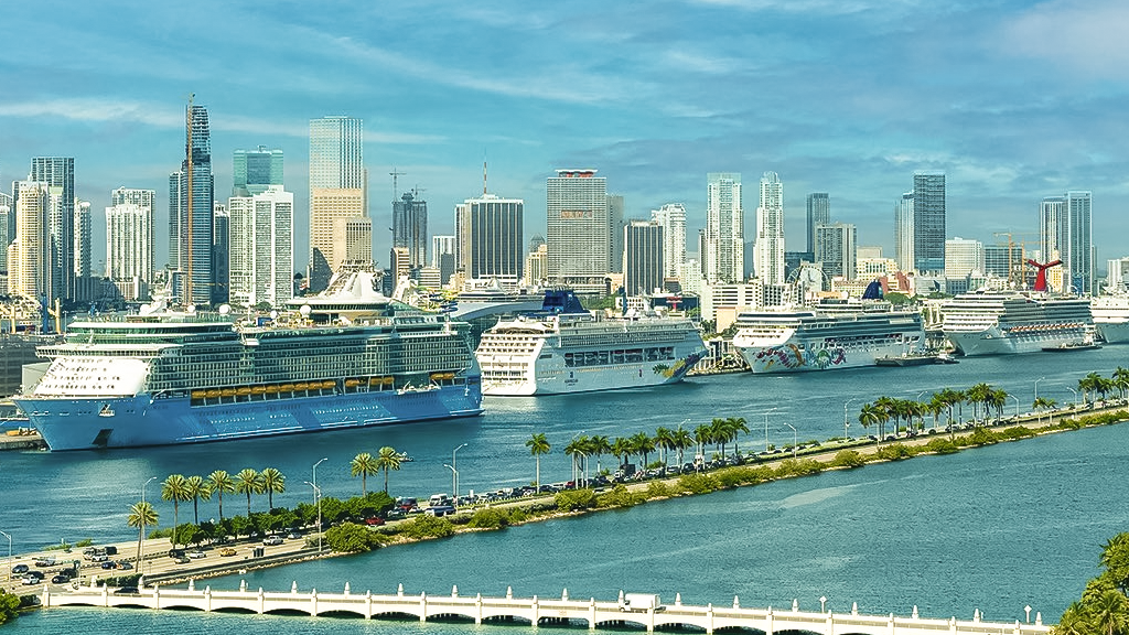 A indústria de cruzeiros se recupera em Miami